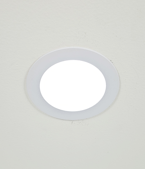 로안 매입다운라이트 리모컨 디밍, 색변환 (타공 75 3인치 8W / 타공 150 6인치 15W)